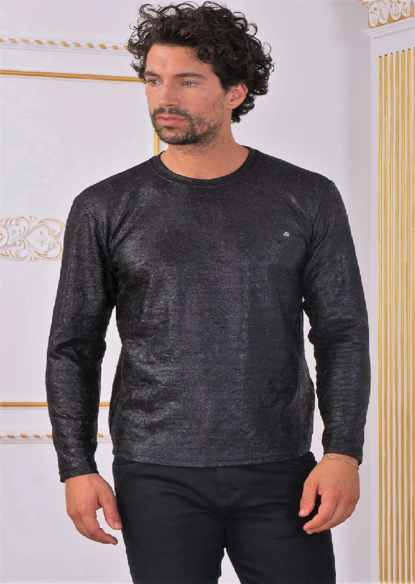 Black Waxed "Heart beat" Sweater