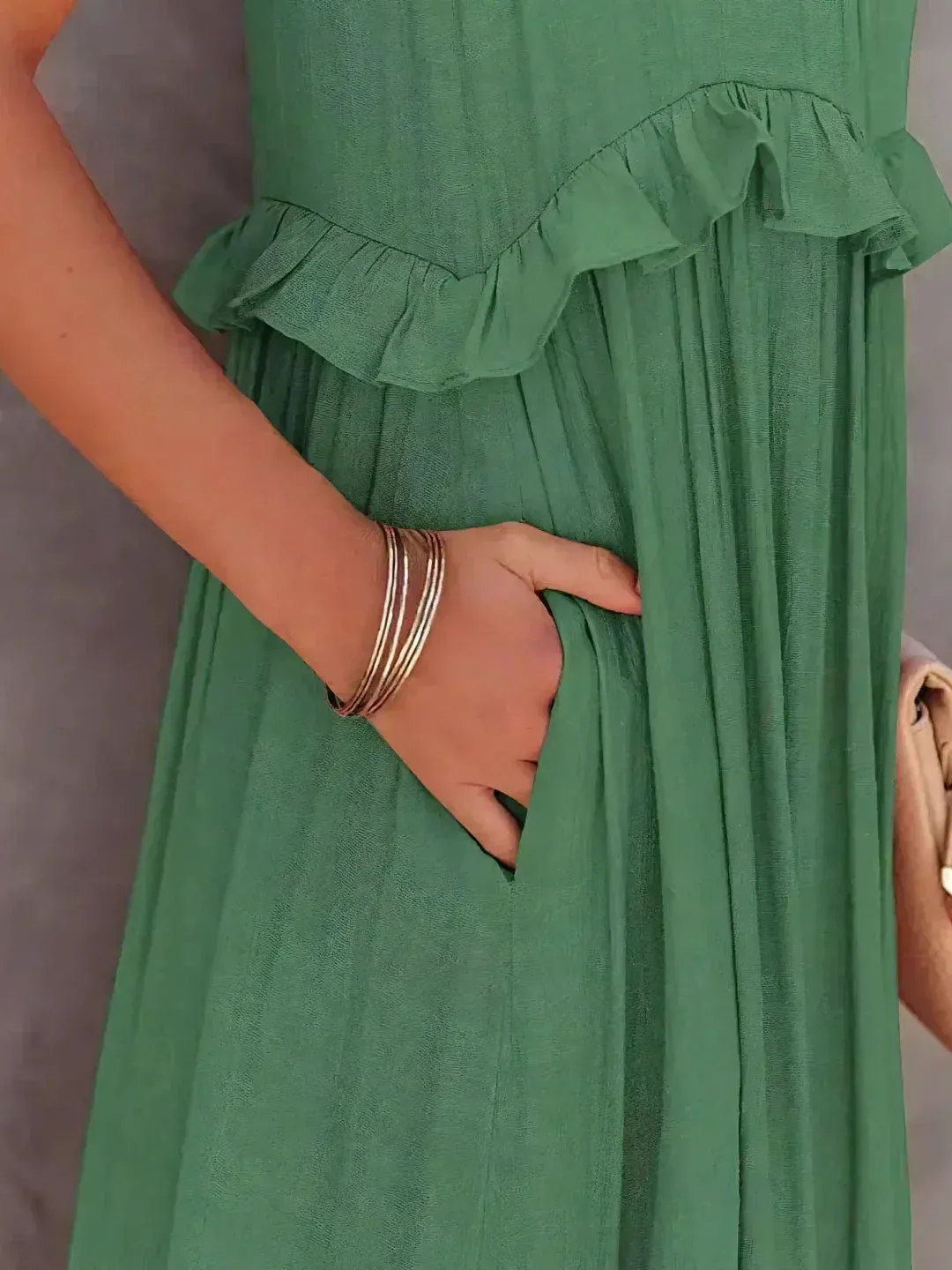 CHARLIZE™ | BREEZE HALTER RUFFLE MAXI DRESS