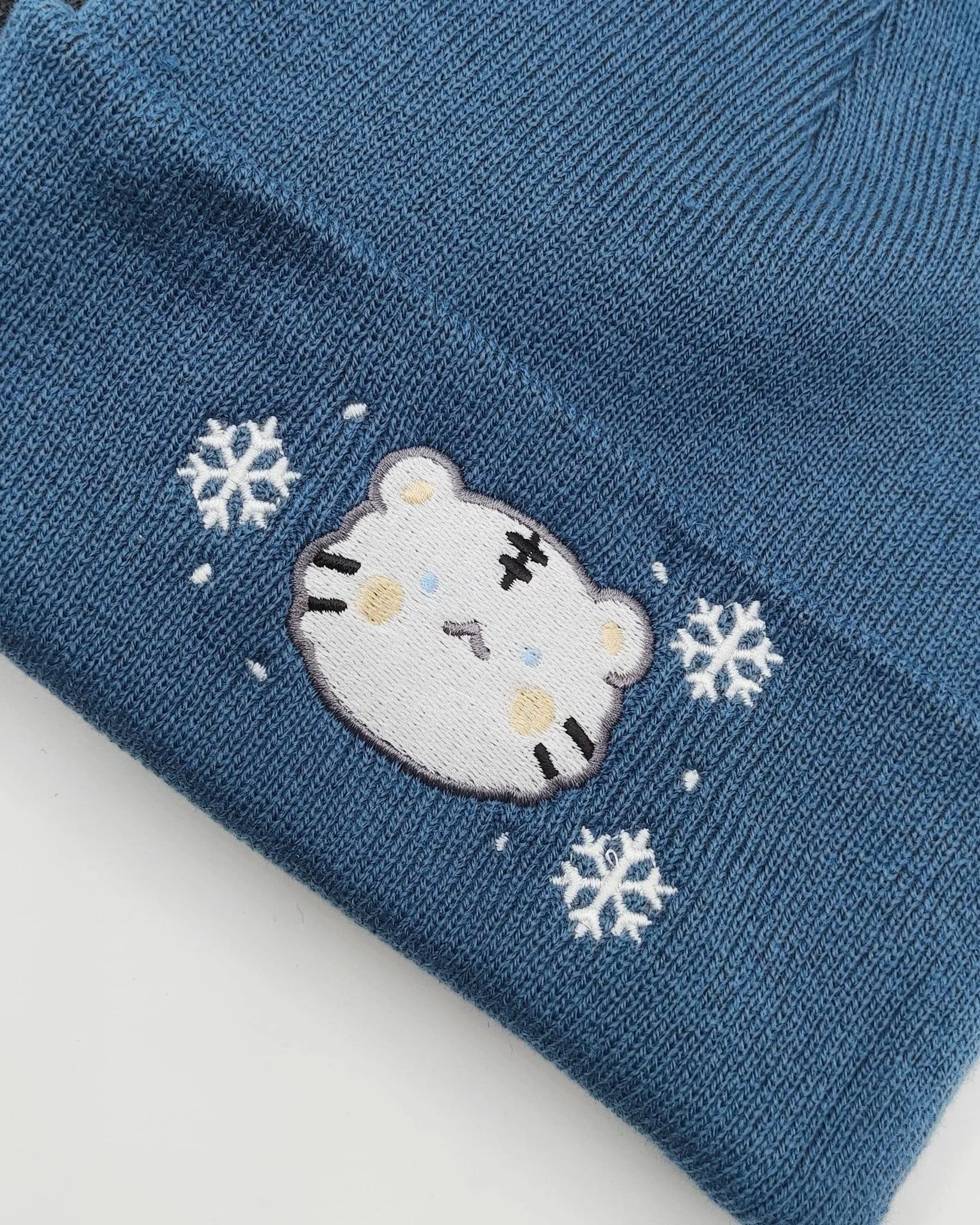Moyu the White Tiger beanie